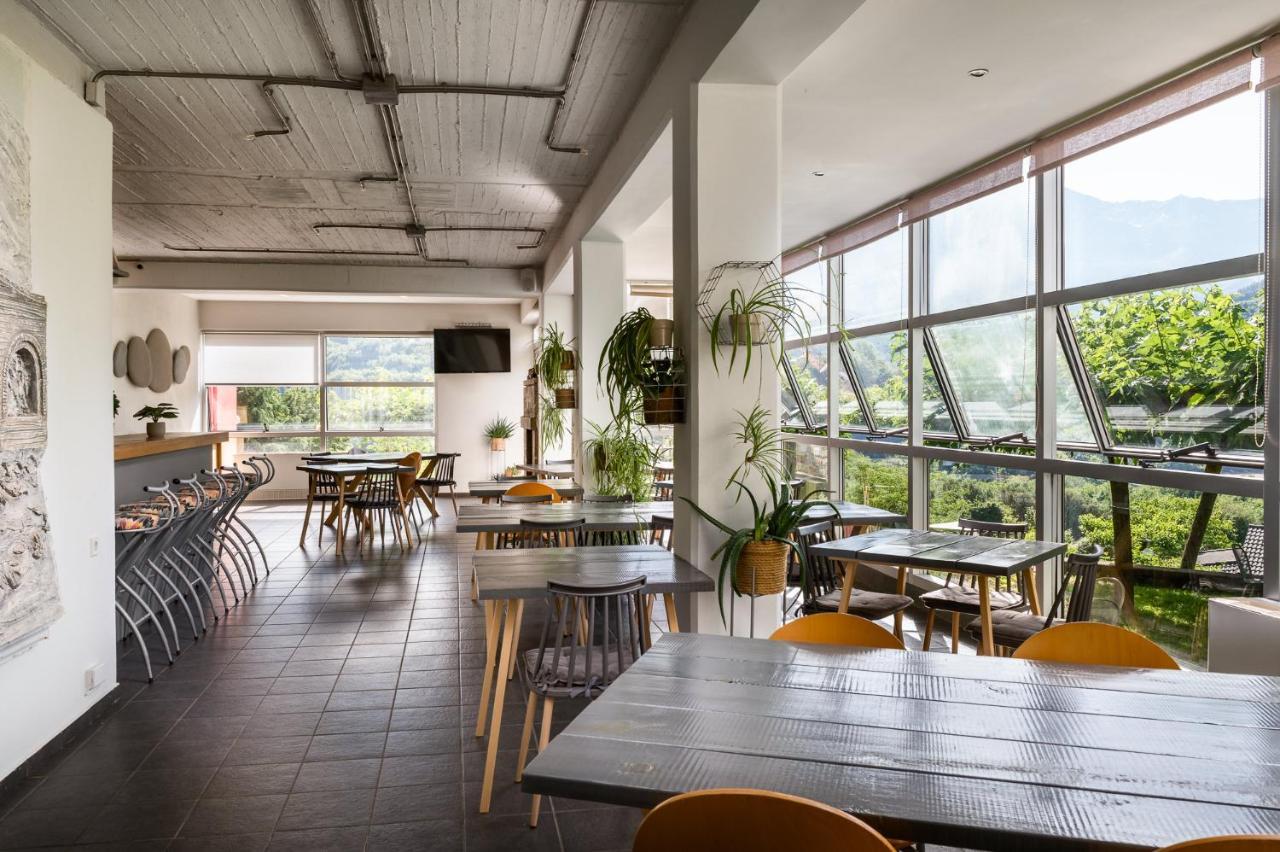 Gefiri Plakas Hotel, Tzoumerka 外观 照片