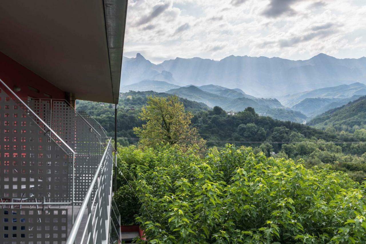 Gefiri Plakas Hotel, Tzoumerka 外观 照片